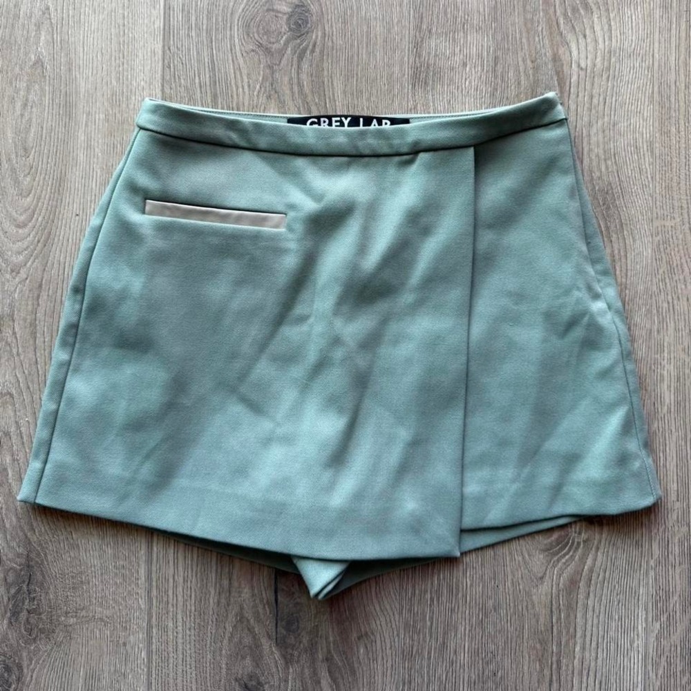 Grey Lab Sage Green Skort Minimalist Tailored Mini Skirt Shorts Size S